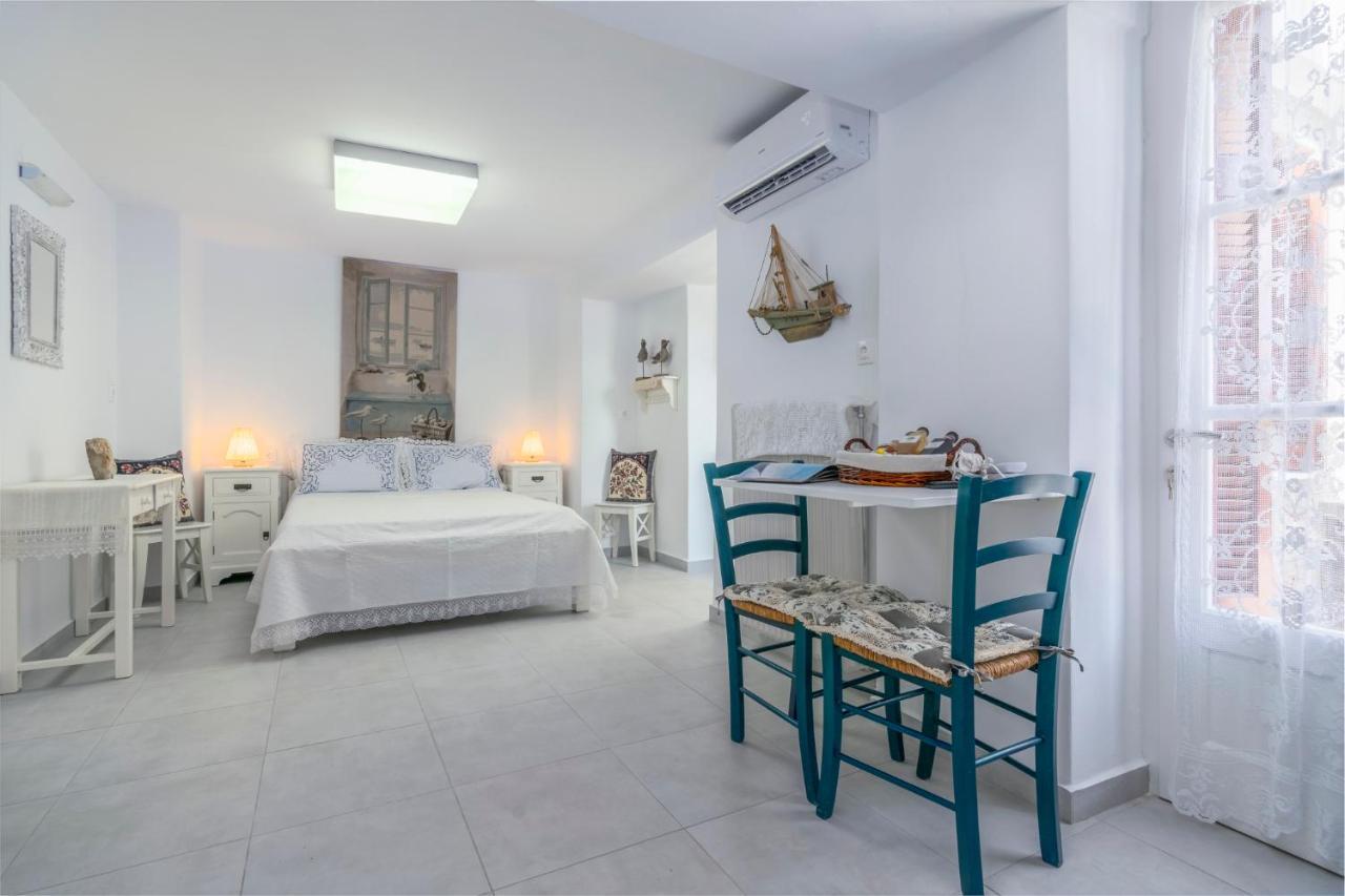 Kourita Garden Apartment With Sea View Near To The Port Of Milos Adamantas  Buitenkant foto